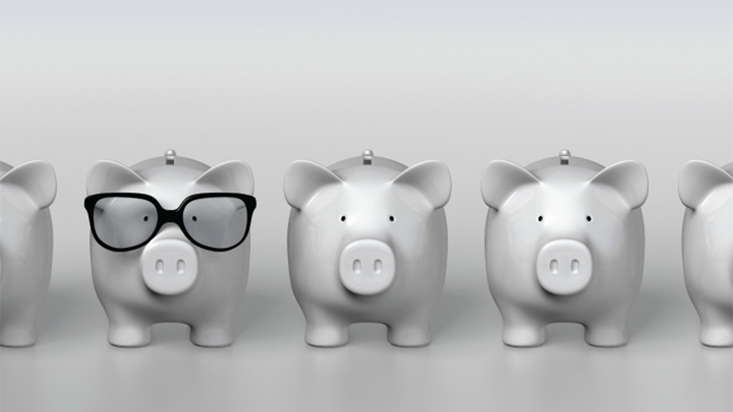 piggy banks with glasses