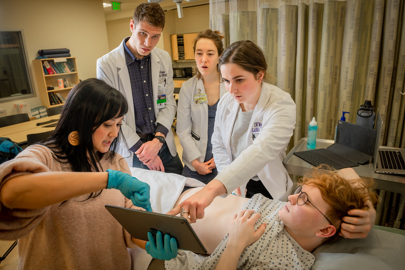 WWAMI students practice an ultrasound 