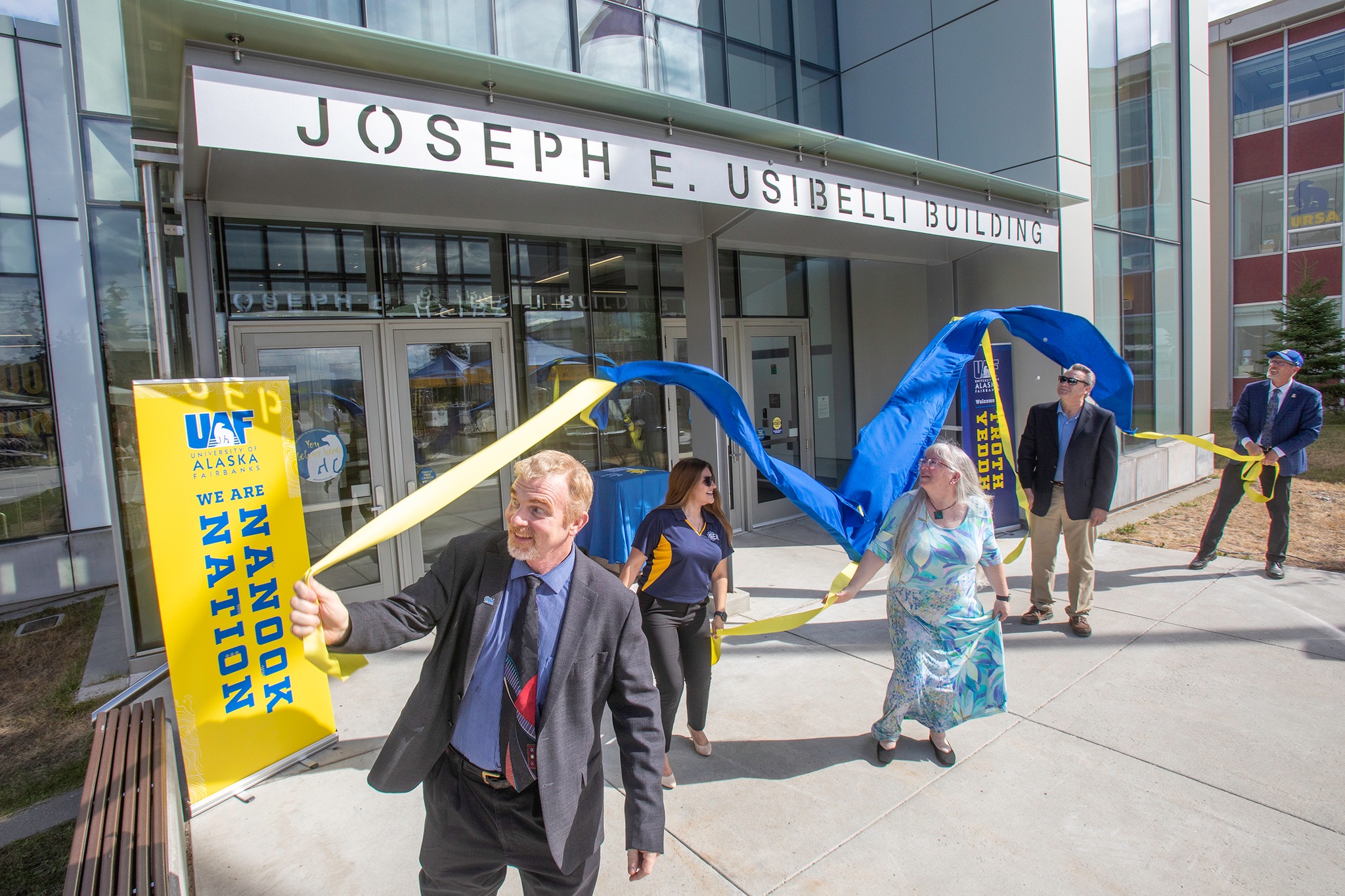 UAF leadership unveil the new name of the engineering building