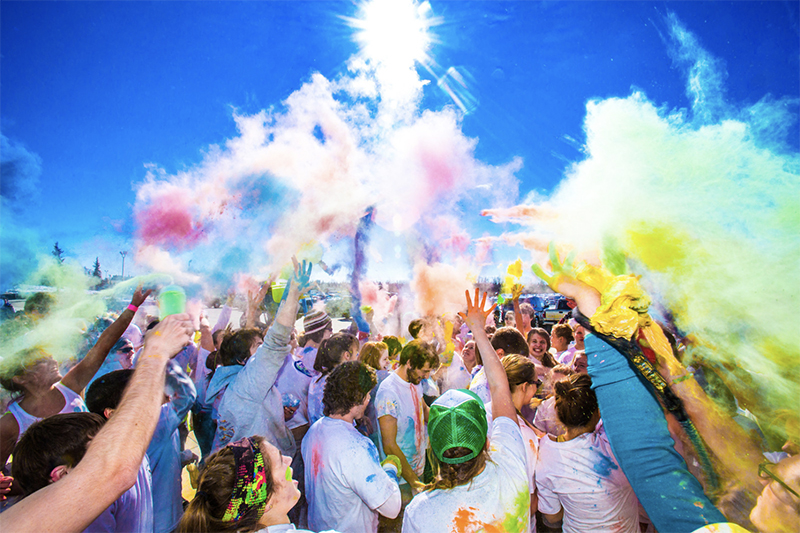 UAF students participate in a color run